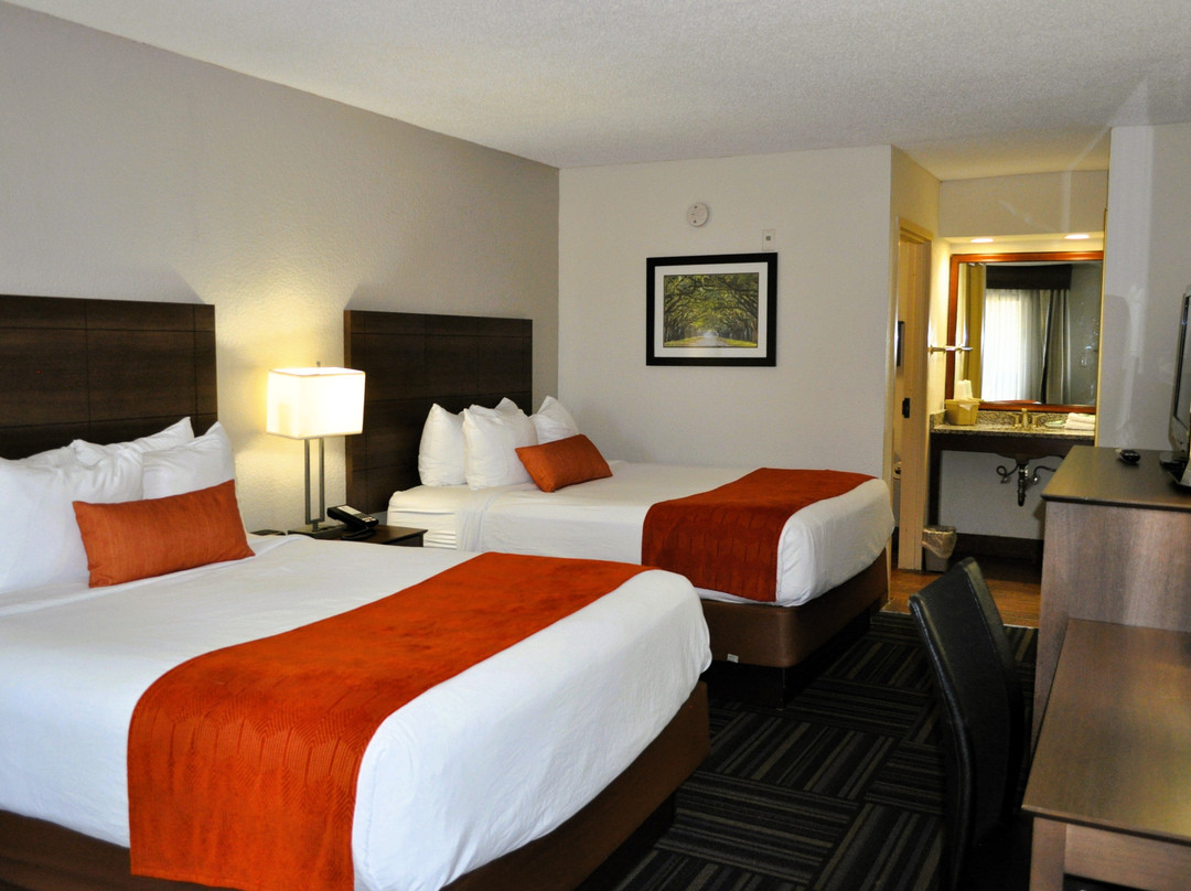 Best Western Colonial Inn主图