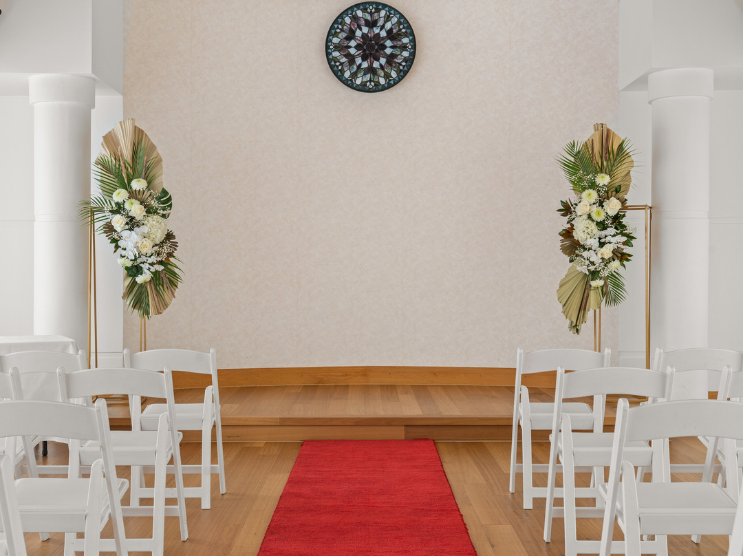 冲浪者天堂皇冠假日酒店主图