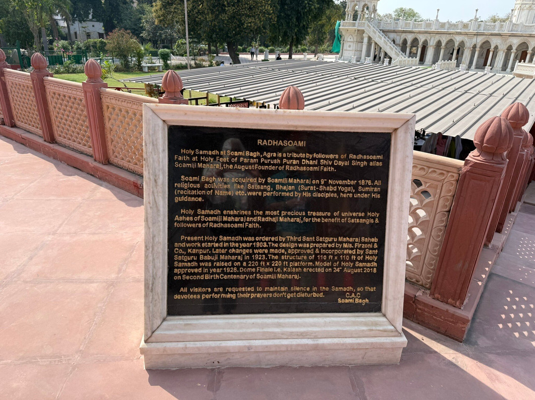 Dayal Bagh Temple-阿格拉必去景点