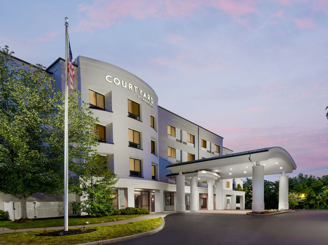 哈特福德顿万怡酒店