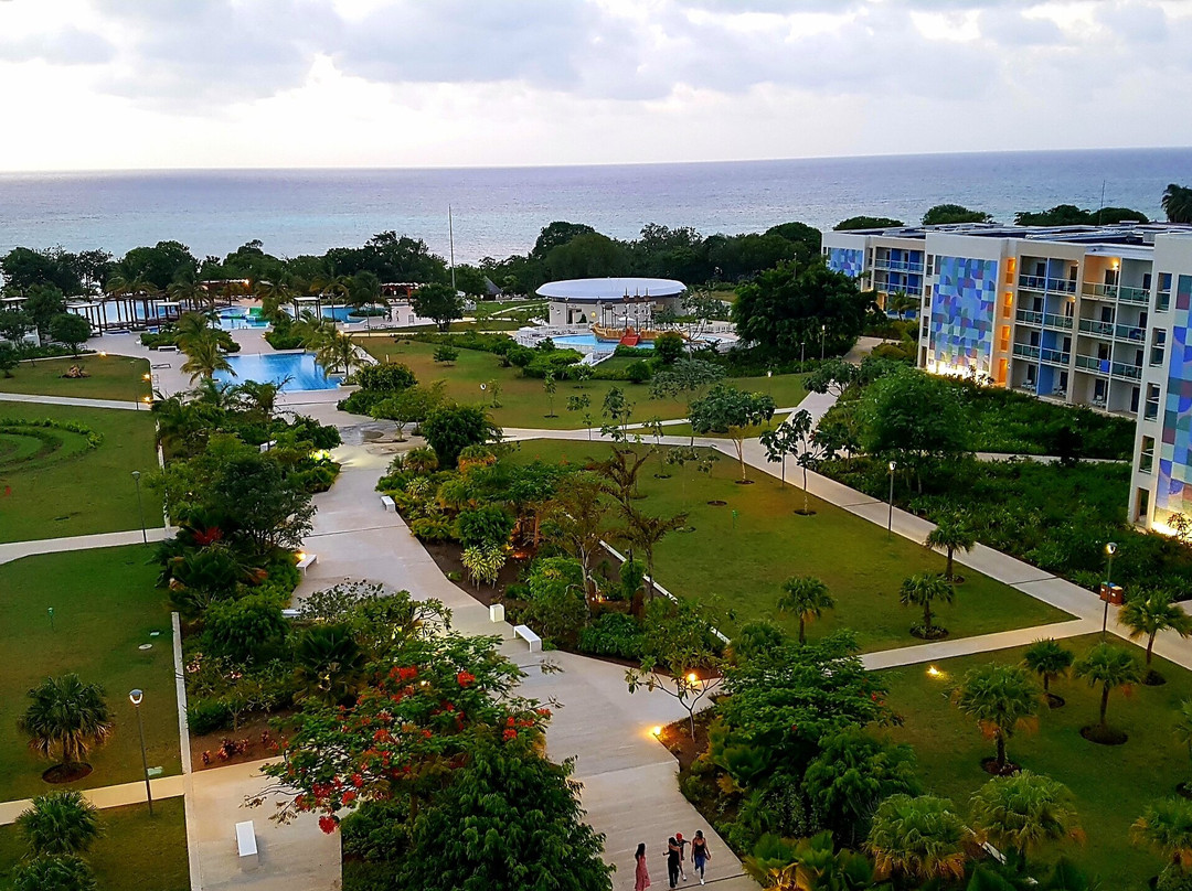 Gran Muthu Almirante Beach Hotel主图