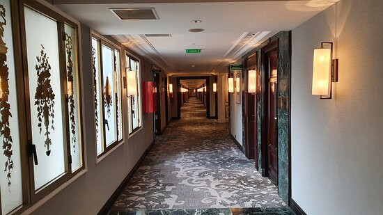 威斯汀皇宫酒店主图