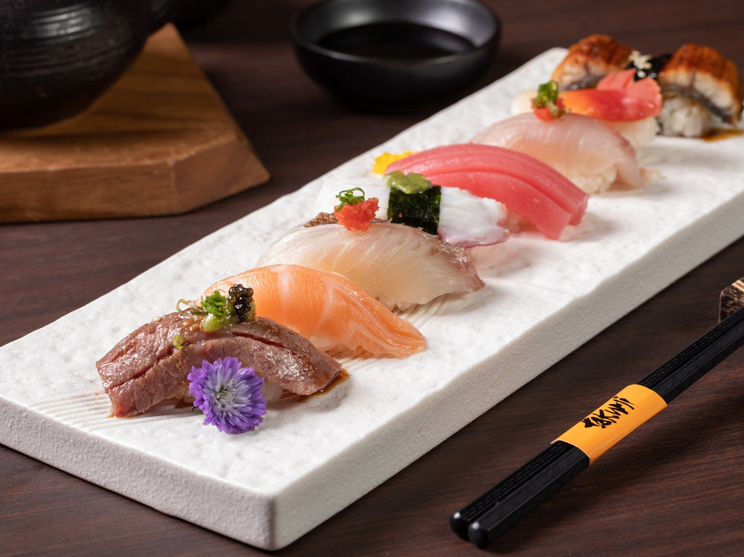 ห้องอาหารญี่ปุ่น ทาคูมิ