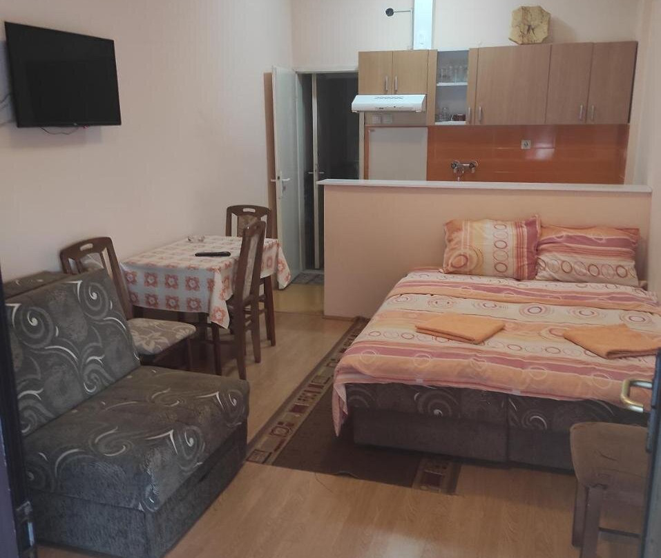 Apartmani Cera