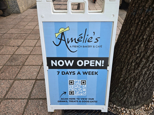 Amelie's Uptown French Bakery & Cafe