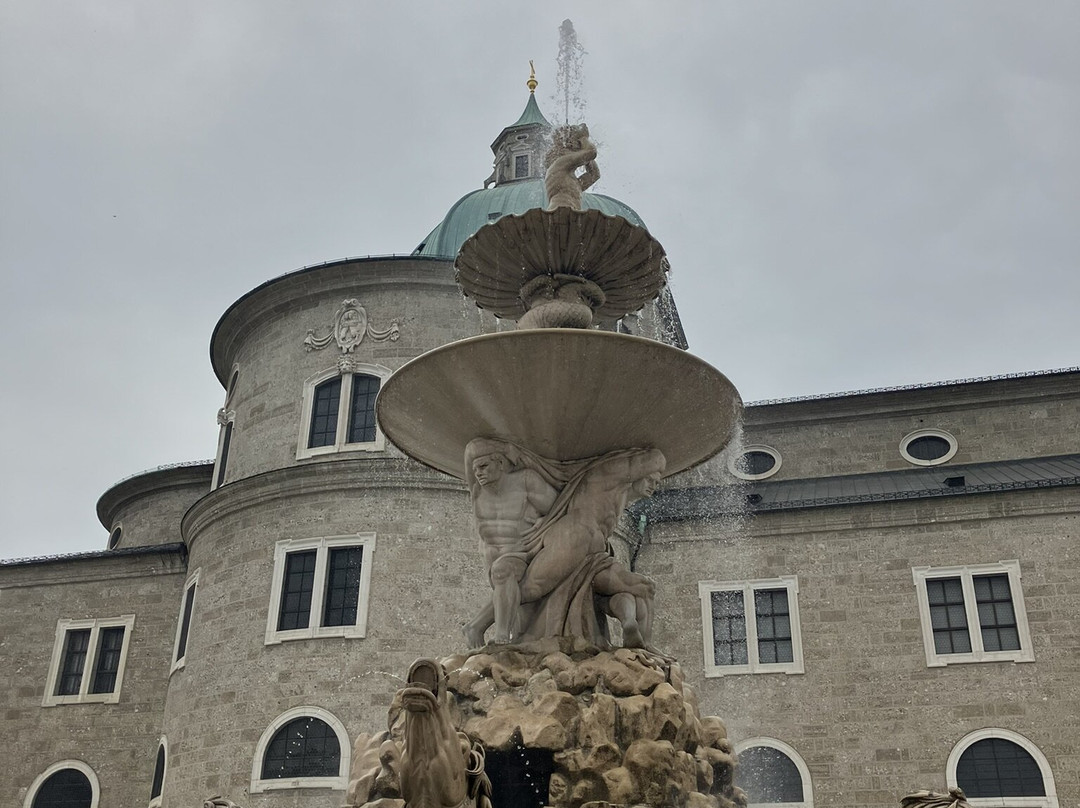 Residenzbrunnen-萨尔茨堡必去景点