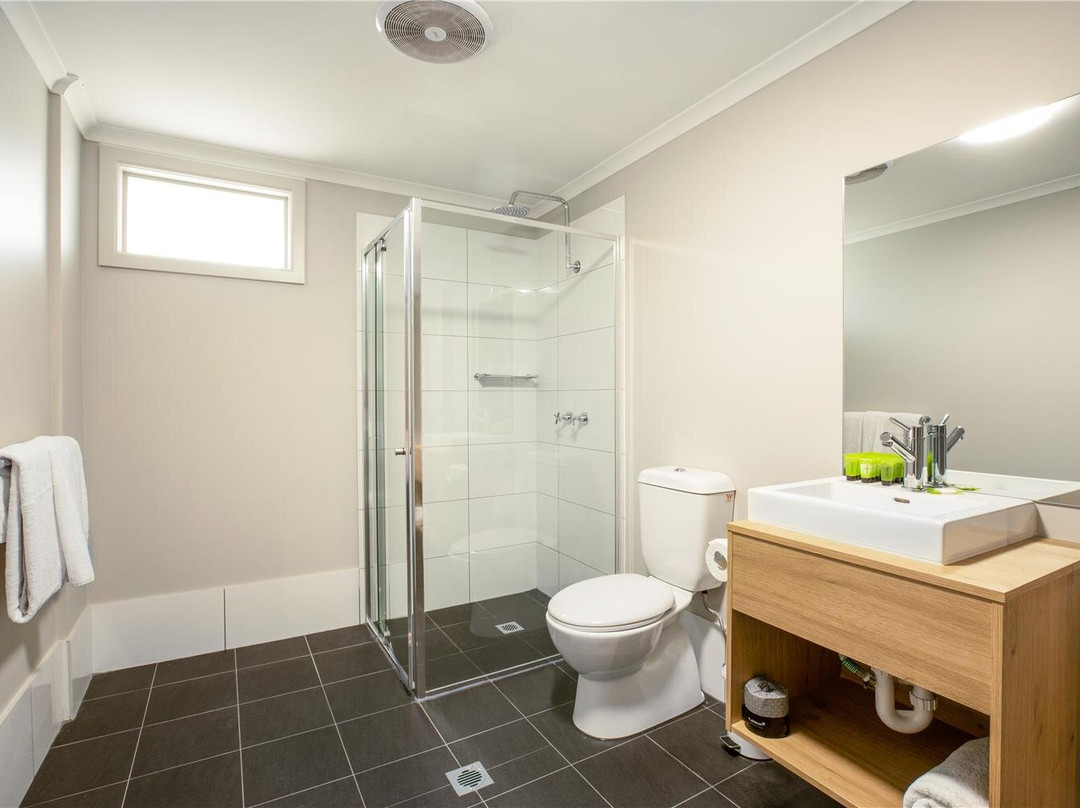 Nightcap at The Charles Hotel主图