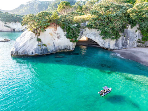 Ocean Escapes Private Charter-菲蒂昂格必去景点