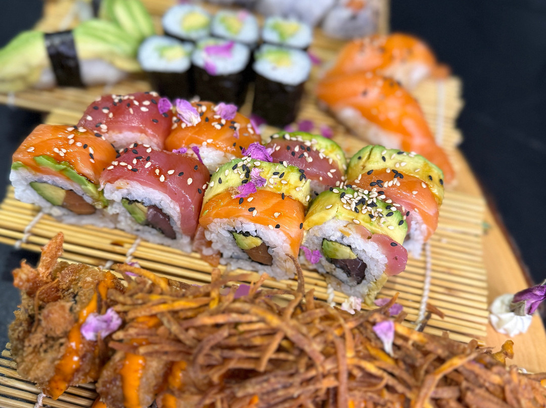 Sushiro Sushi, Poke Bowl Asia Kitchen