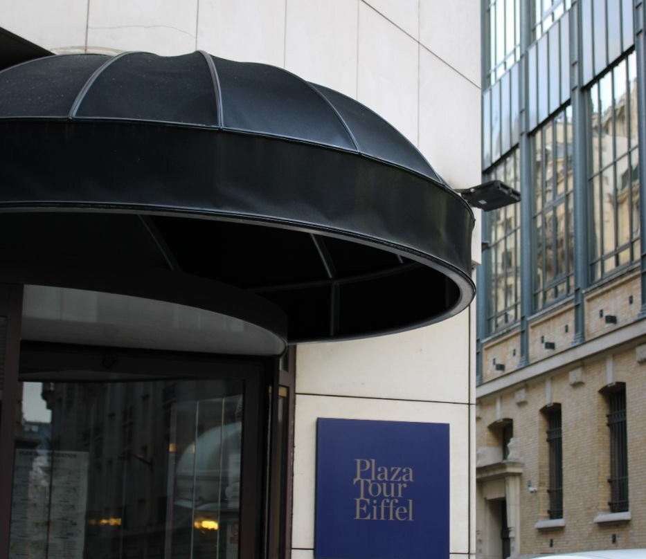 埃菲尔铁塔广场酒店