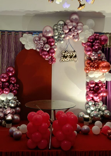 Royal Hut Restaurant