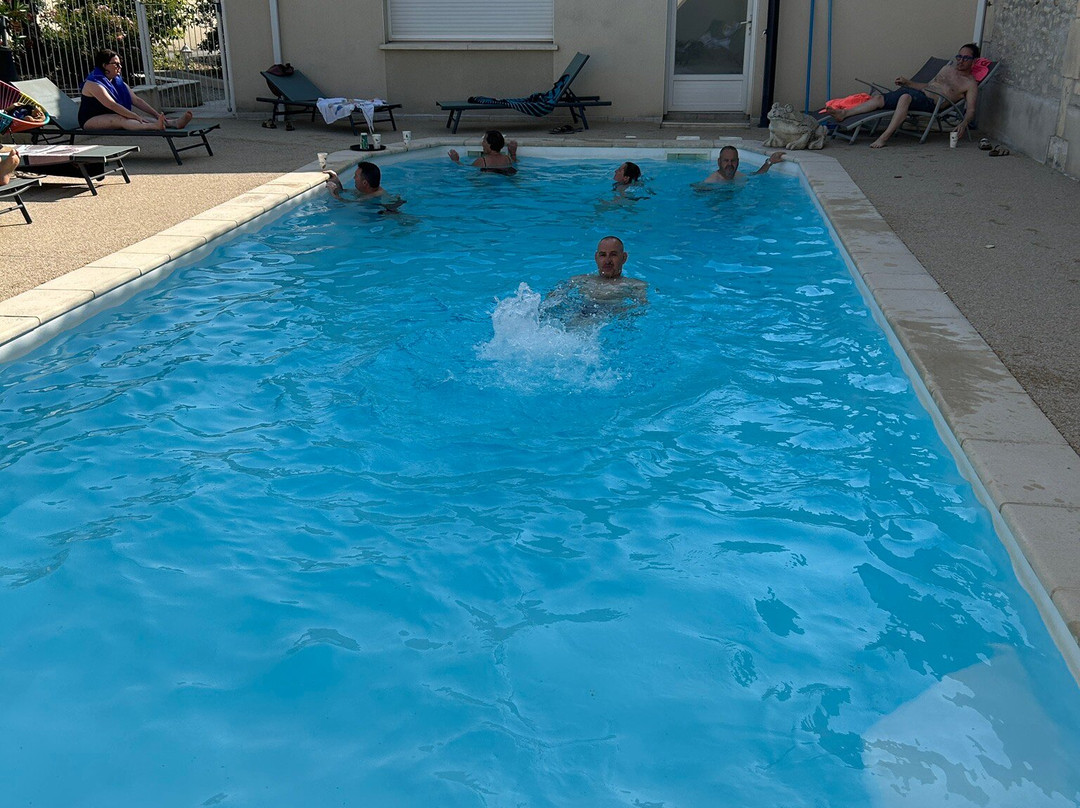 Logis Hôtel l'Oliveraie主图