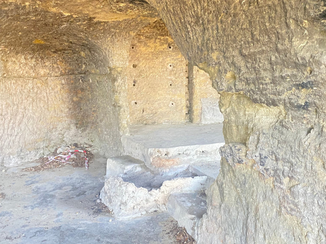 Barry Troglodyte Village-Bollene必去景点