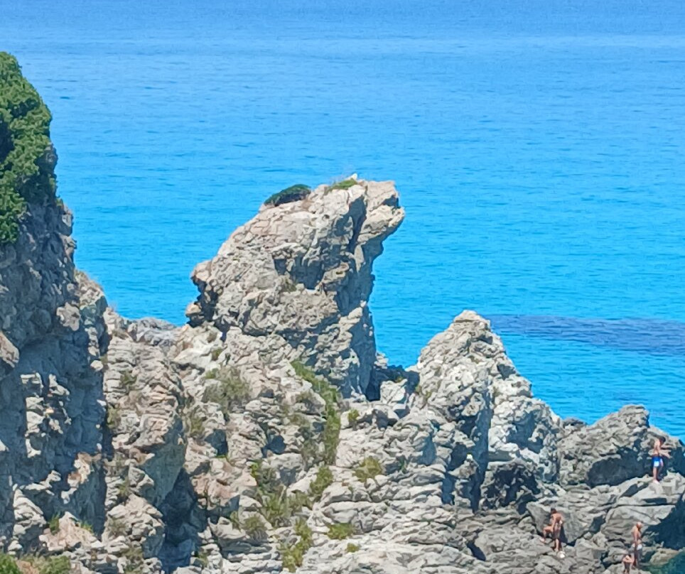 拉瓦莱维德酒店主图