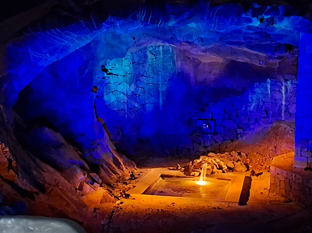 Grotte de la Pierre de Volvic-Volvic必去景点