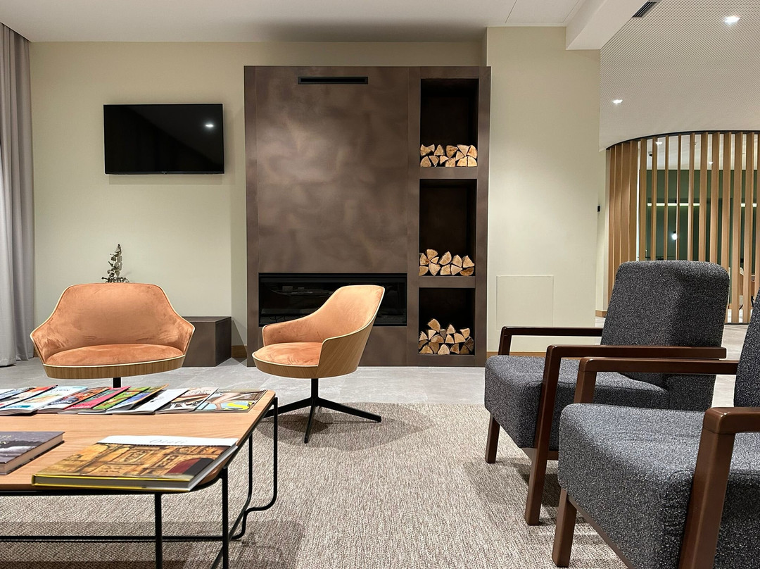 蒙德拉贡酒店主图