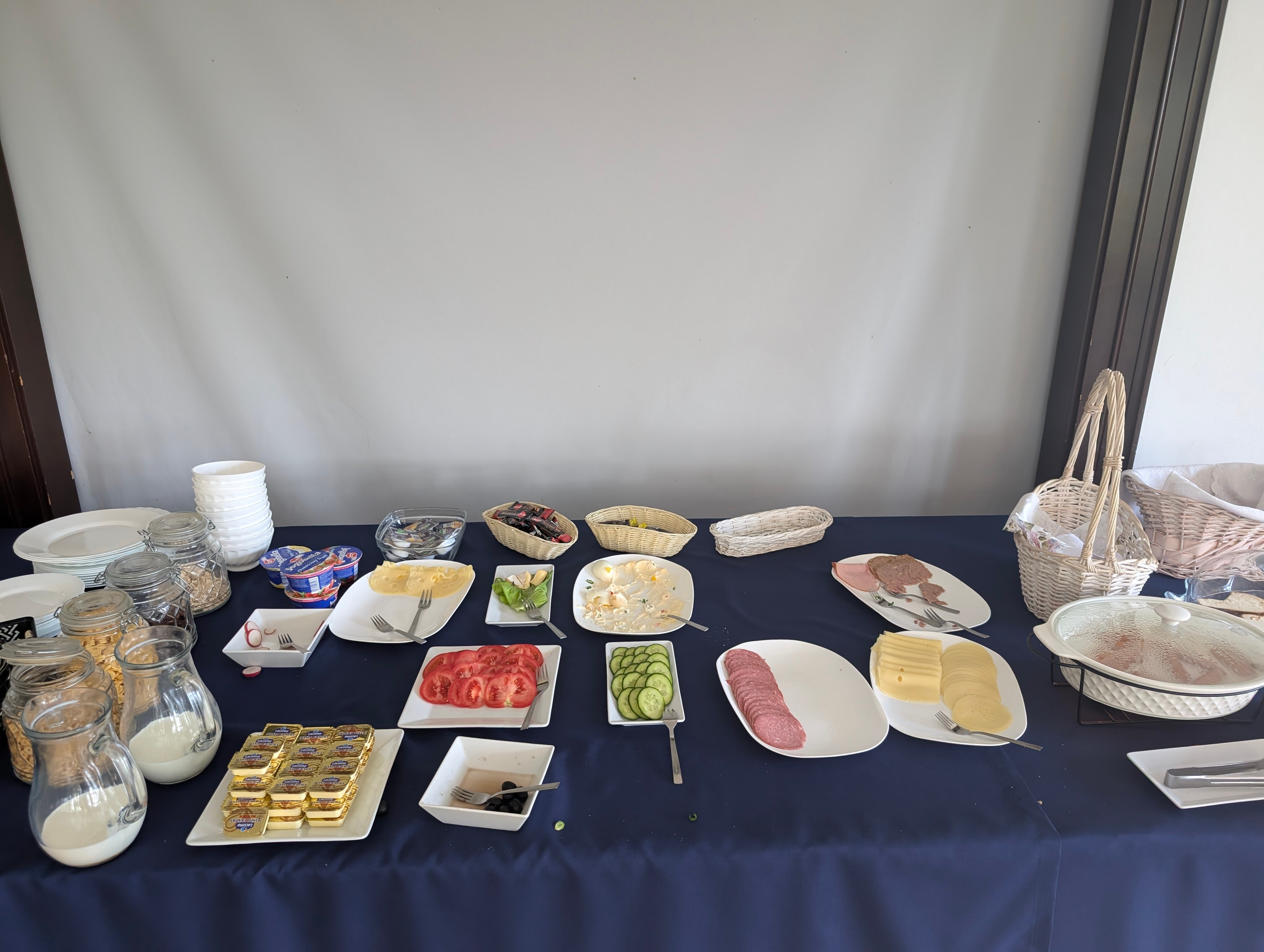 Zamek Otmuchow-官方