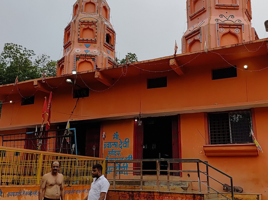 Garam Kund - Anhoni-Tamia必去景点