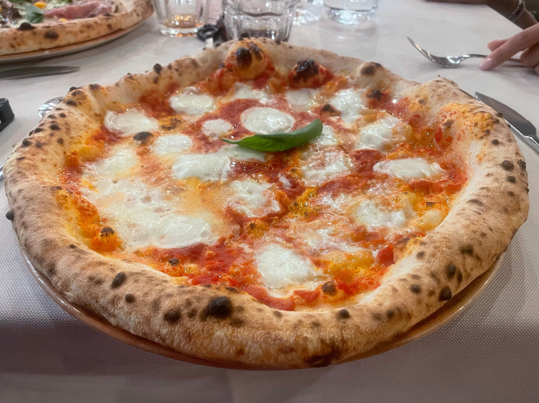 Fratelli Madre主图