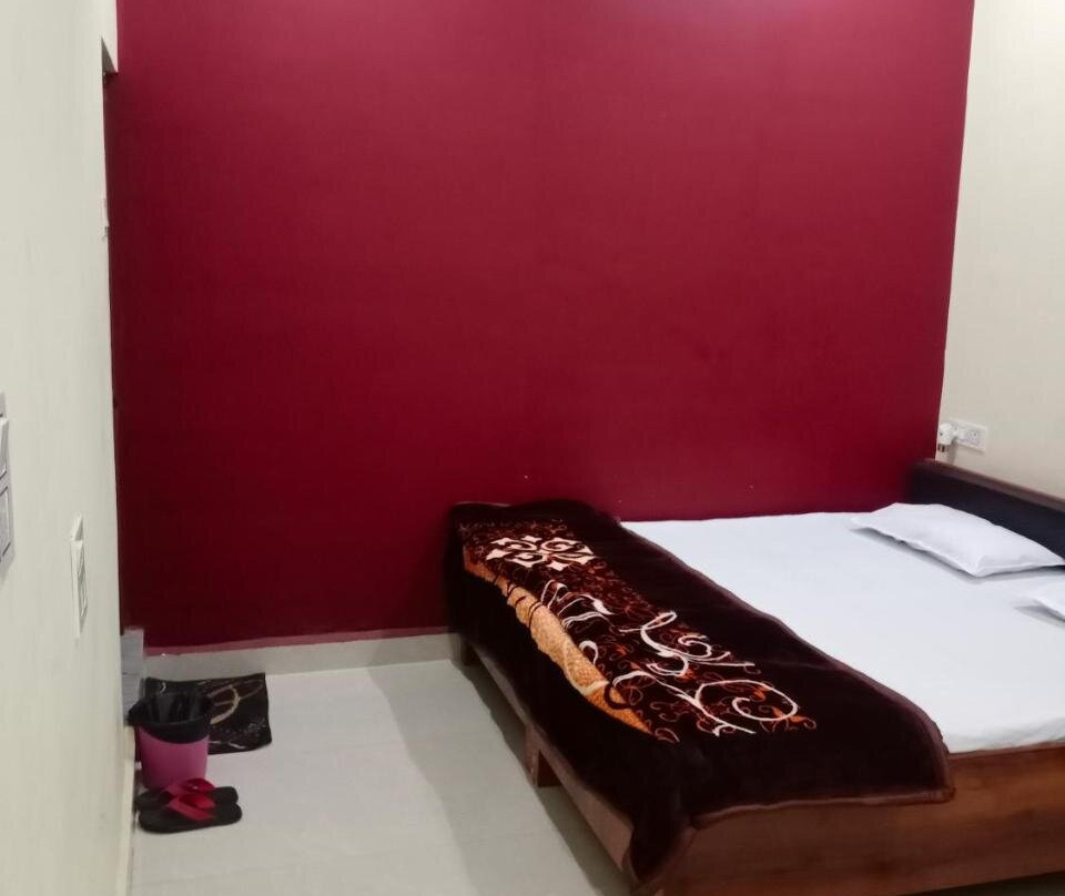 Gajanan Guest House