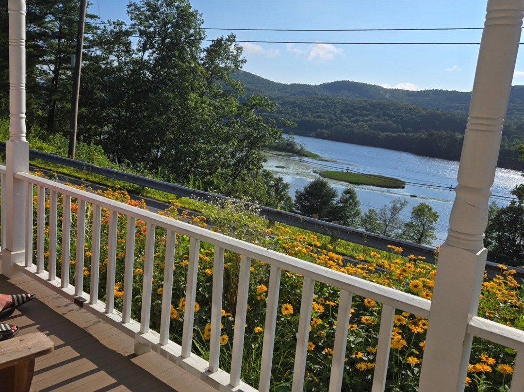 Harvest Barn Inn主图