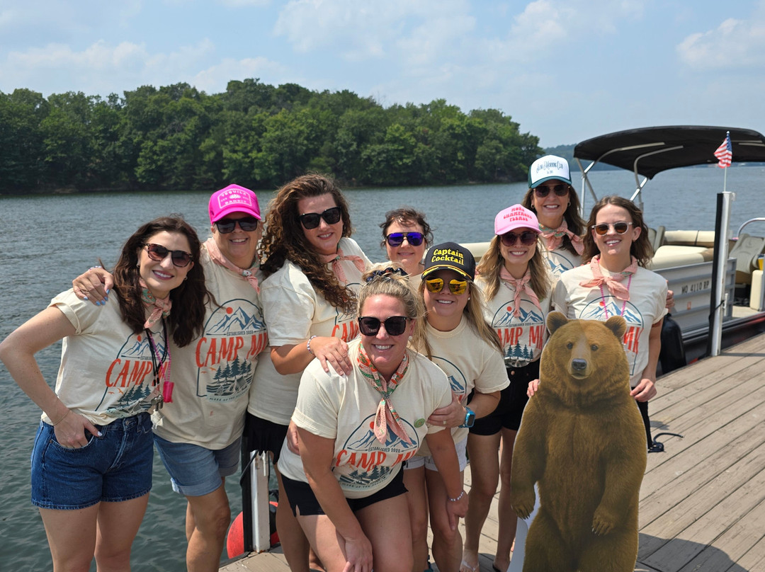 Adventure Boat Rentals-Lake Ozark必去景点