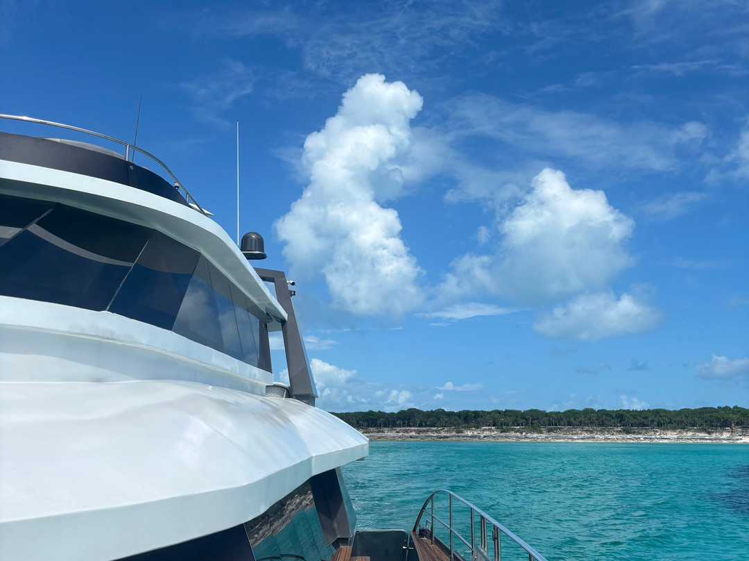 Atlantic Yacht Charters-天堂岛必去景点