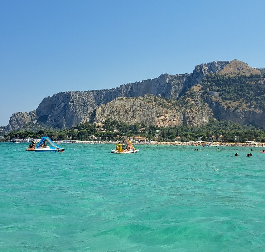 Lido Valdesi-Mondello必去景点