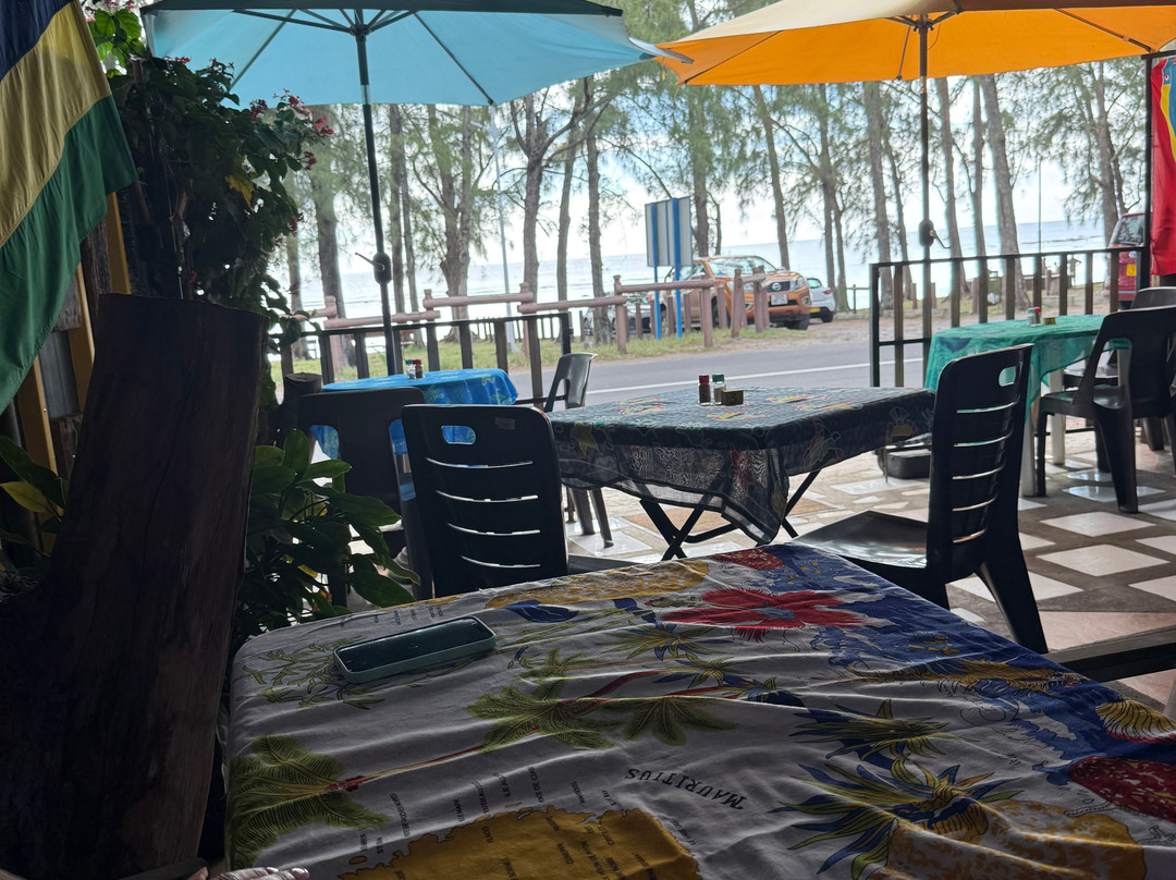 Pointe aux Piments Public Beach-彭特欧皮蒙必去景点