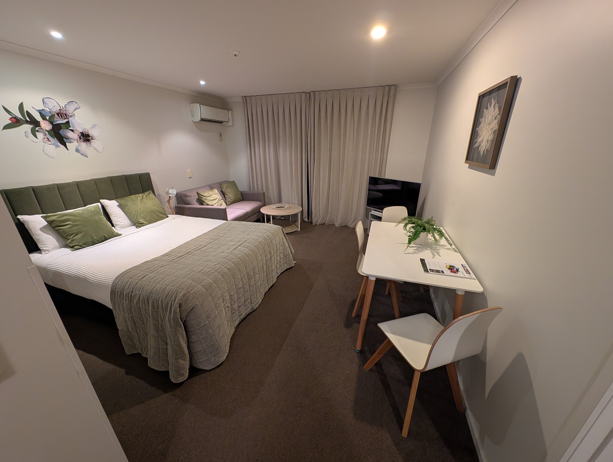 高山湖汽车旅馆-客卧