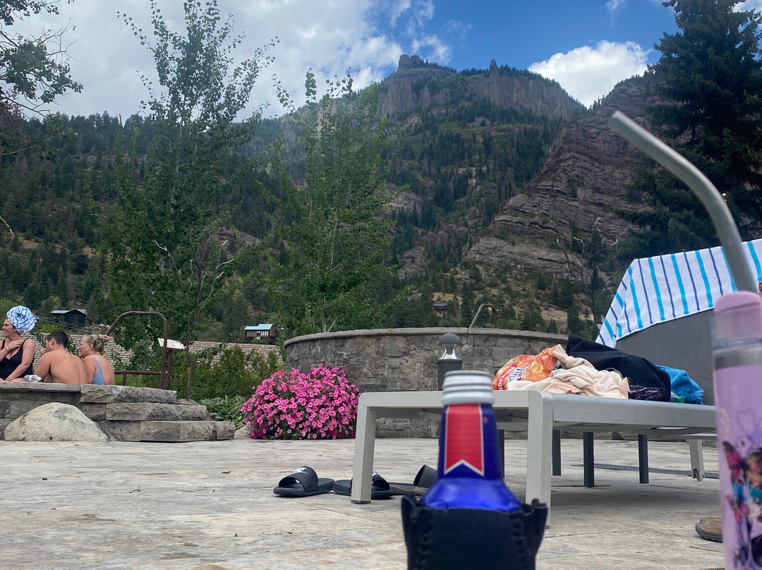 Twin Peaks Lodge & Hot Springs主图