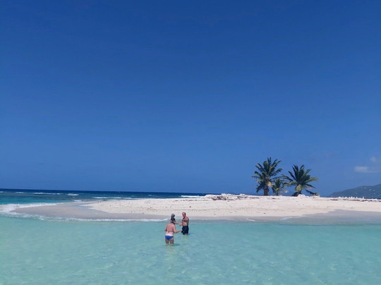 Phoenix Island Charters-圣 托马斯必去景点