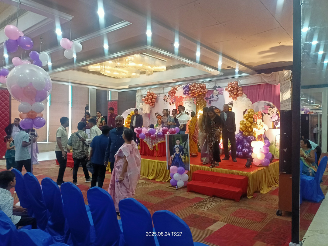 Hotel Trinity Grand主图