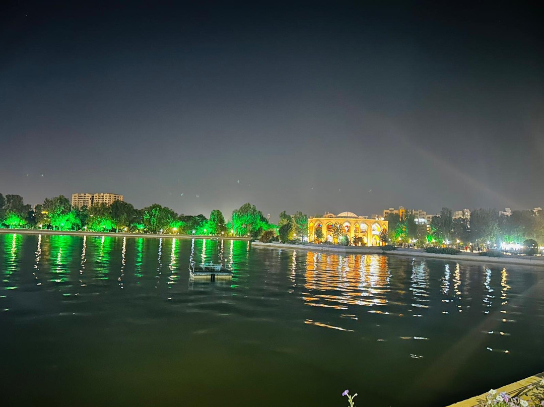 Yol Bir Iran Tours-德黑兰必去景点