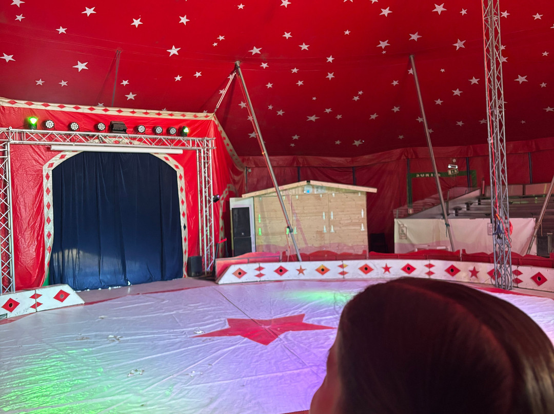 Eden Villas And Apartments主图