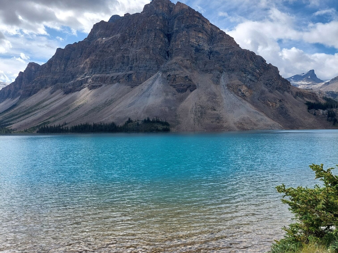 Bow Glacier Falls Trail-路易斯湖必去景点