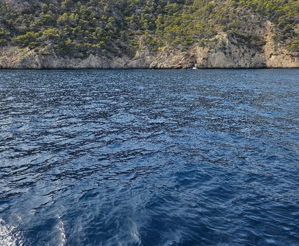 Cruise Cormoran-卡尔维亚必去景点