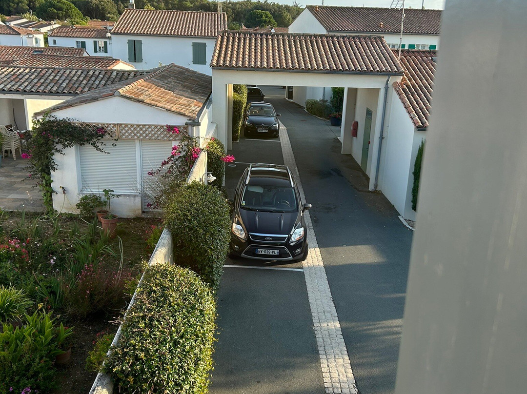 荷兰圆帆船酒店主图