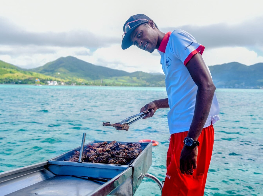 Neptune Pirate Company Ltd-路易士港必去景点