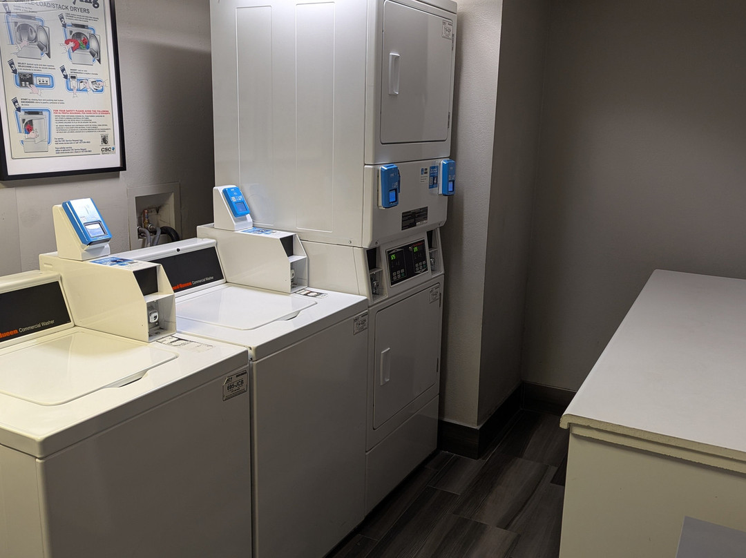 La Quinta Inn & Suites by Wyndham Ft. Lauderdale Plantation主图