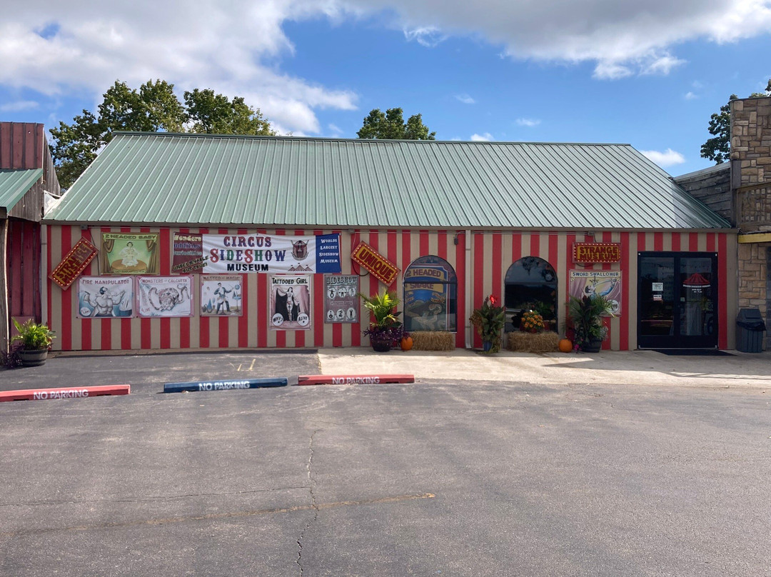 Uranus Fudge Factory-Saint Robert必去景点