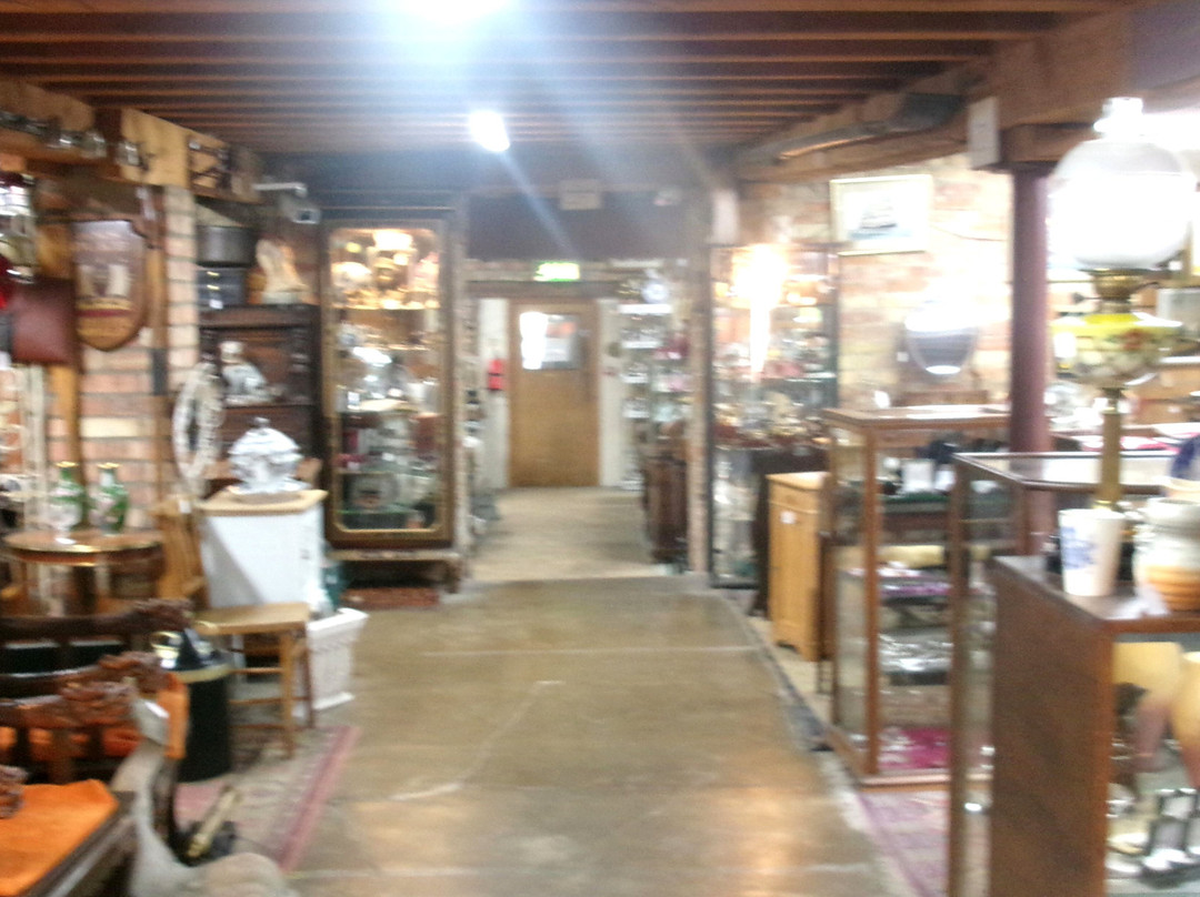 Waterside Antiques-伊利必去景点