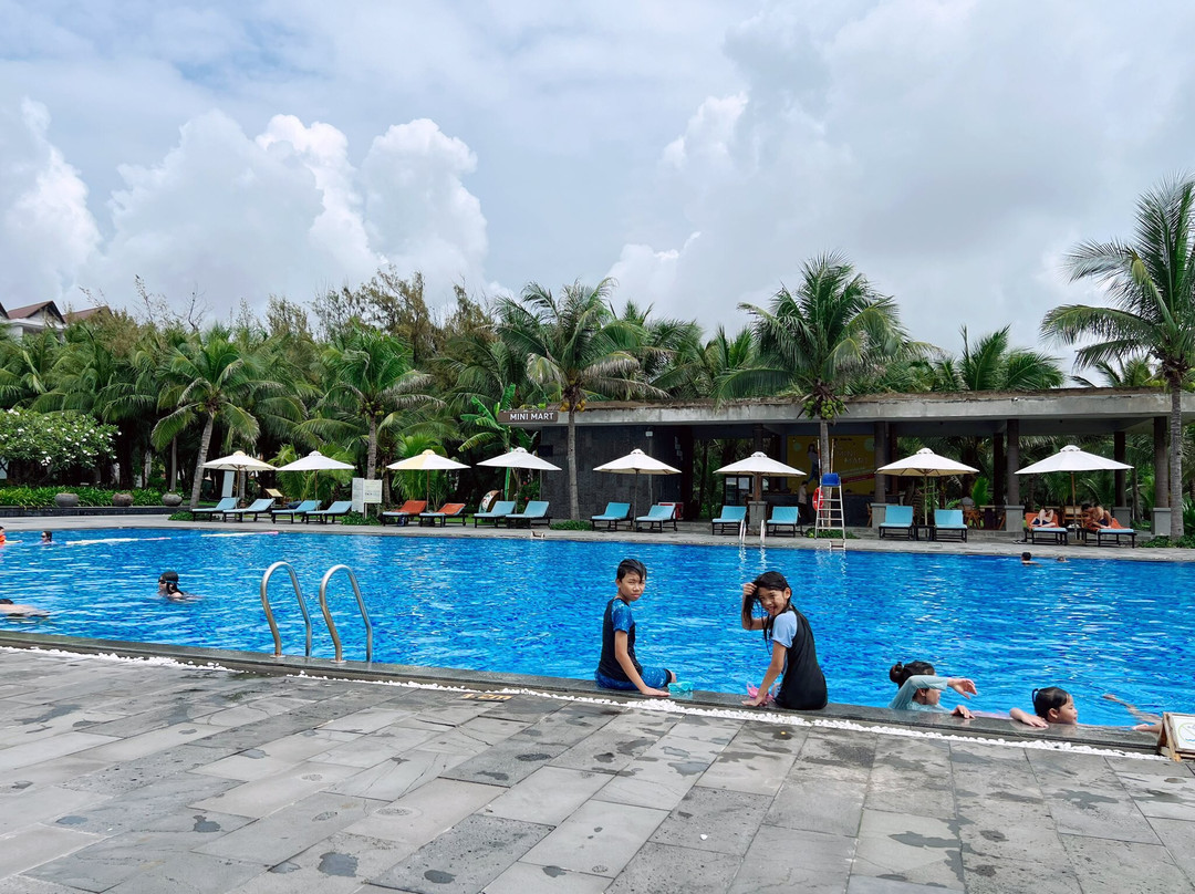 梅尼湾度假村主图