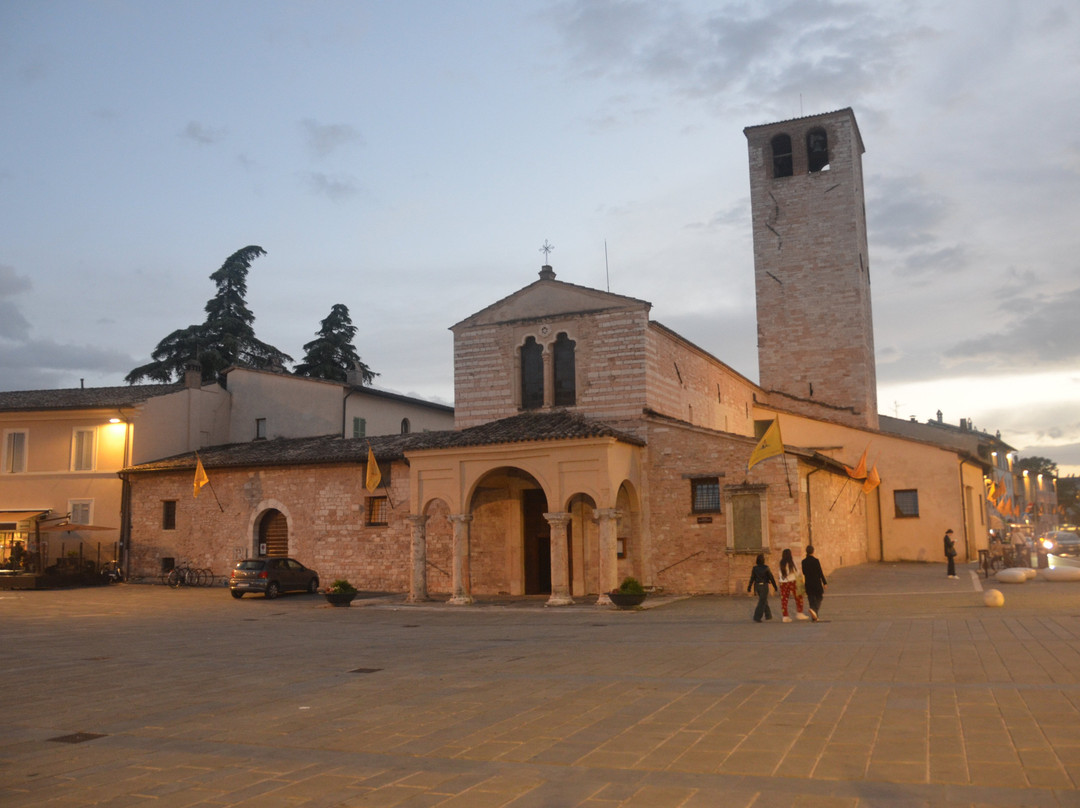 Chiesa di Santa Maria Infraportas-福利尼奥必去景点