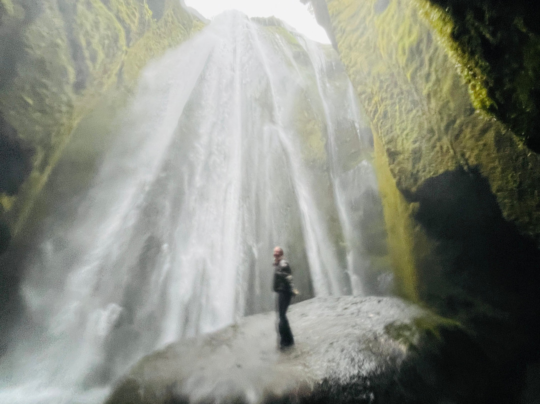 Gljufrabui Waterfalls-霍尔斯沃德吕尔镇必去景点
