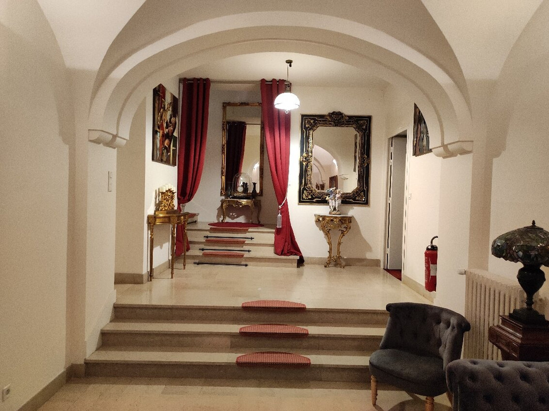 Menetou-sur-Nahon酒店住宿-Aux Portes du Château