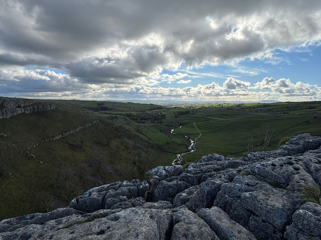 马勒姆和戈代利峡谷-Malham必去景点