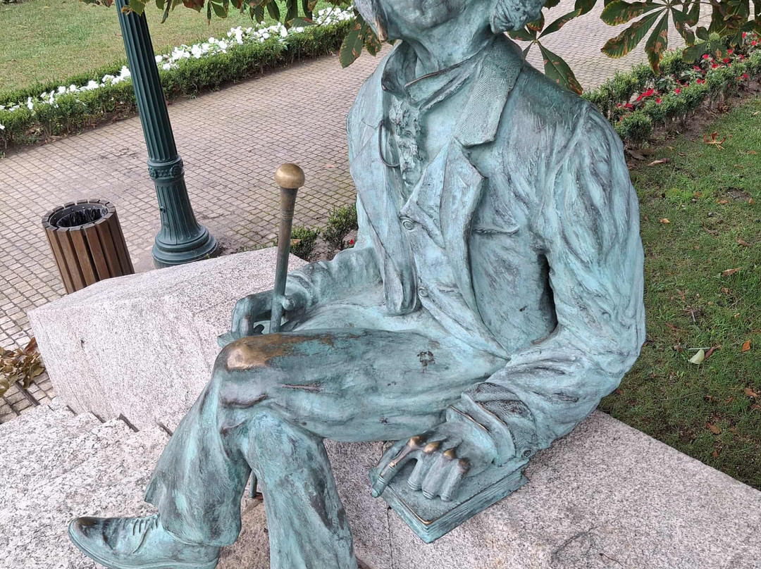 Estátua De Camilo Castelo Branco-Vizela必去景点