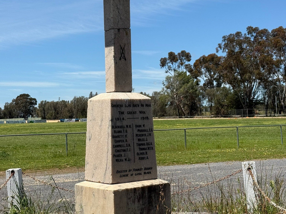 Frances War Memorial-Kybybolite必去景点