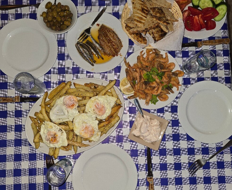 Tsipouradiko Ouzeri Agia Marina